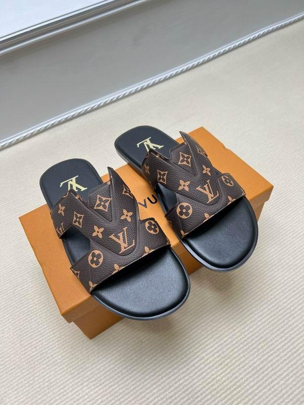 LV Men's Slippers 424